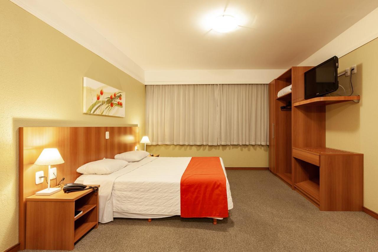 Tri Hotel Executive Caxias Caxias do Sul Exterior foto