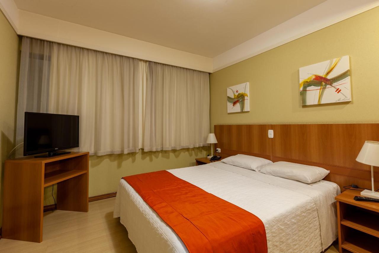 Tri Hotel Executive Caxias Caxias do Sul Exterior foto